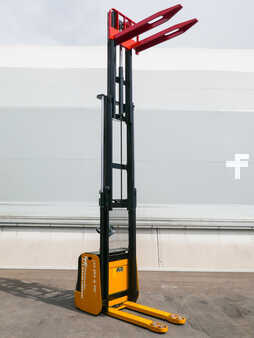 Hochhubwagen 2000  Hyster S 1.4-40 (4)