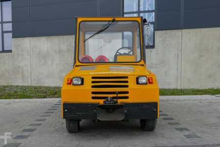 Tahač 2000  Clark GT 50E (3)