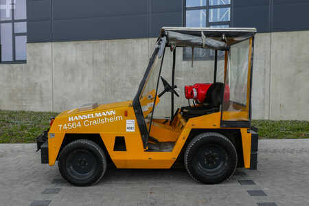 Tahač 2000  Clark GT 50E (4)