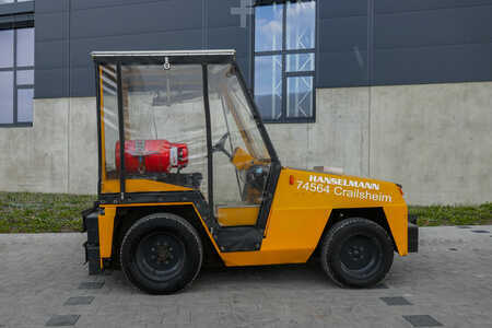 Tahač 2000  Clark GT 50E (7)