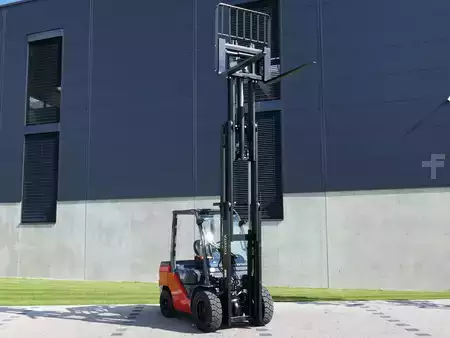 Empilhador diesel 2021  Toyota 52-8FDJF35 (4)