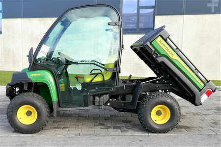 Rebocador 2021  John Deere Gator HPX815E (3)