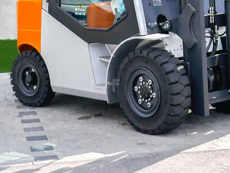 Carrelli elevatori diesel 2021  Still RC 42-40 (10)