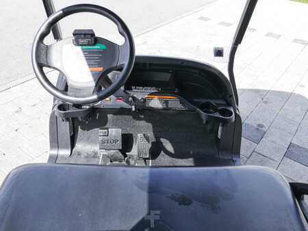 Tractor de arrastre 2022  Club Car Club Car (5)