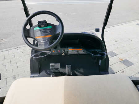 Tractor de arrastre 2021  Club Car Precedent (4)