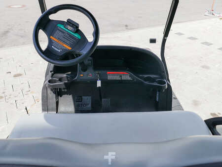 Tractor de arrastre 2020  Club Car Tempo (1)