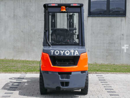 Dieseltruck 2022  Toyota 52-8FDJF35 (4)