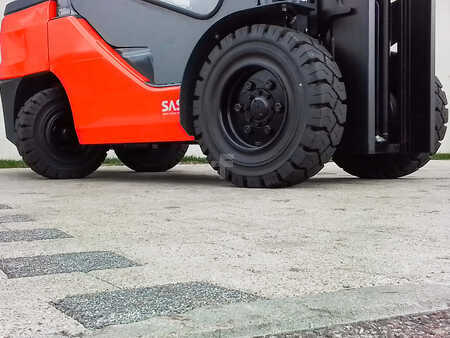 Dieselstapler 2022  Toyota 52-8FDJF35 (10)