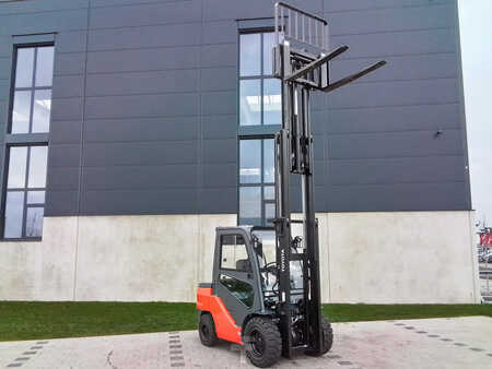 Dieselstapler 2022  Toyota 52-8FDJF35 (9)
