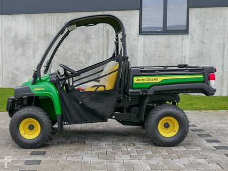 Tahač 2022  John Deere Gator� HPX815E (3)