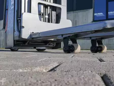 Hochhubwagen 2022  Still EXV 14i (7)