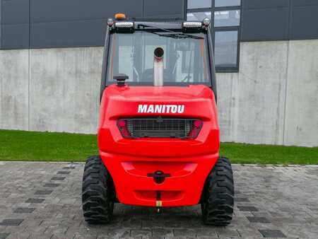 Chariot élévateur tout terrain 2023  Manitou MC 30-4 D K ST5 S1 (4)