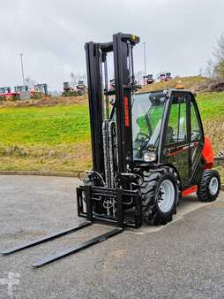 Geländestapler 2024  Manitou MC 30-4 D K ST5 S1 (1)