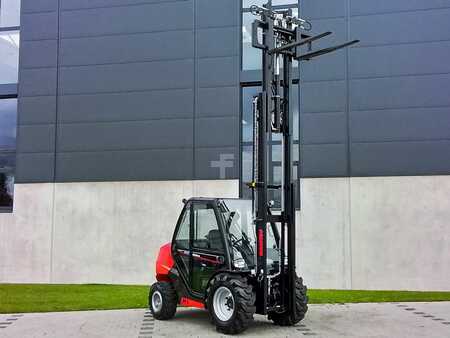 Geländestapler 2024  Manitou MC 25-4 D K ST5 S1 (9)