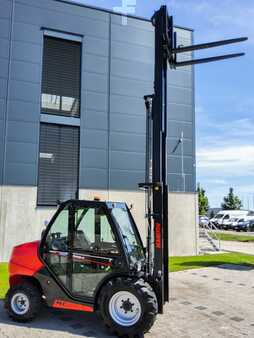 Terrængående truck 2024  Manitou MC 30-4 D K ST5 S1 (8)