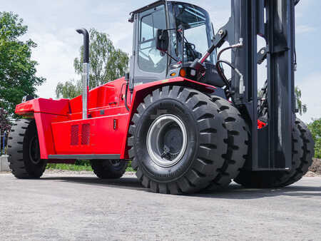 Wózki widłowe diesel 2023  Kalmar DCG 330-12 (10)