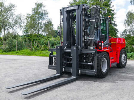 Carrelli elevatori diesel 2023  Kalmar DCG 100-12 (1)