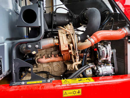 Dieselstapler  Kalmar DCG 160-12 (8)