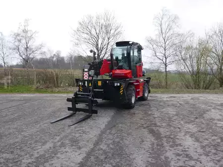 Teleskoptruck rundsving 2023  Manitou MRT 1845 (7)