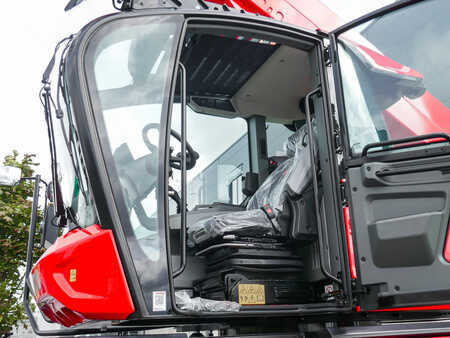 Teleskoplastare Roterande 2023  Manitou MRT 3570 vision (3)