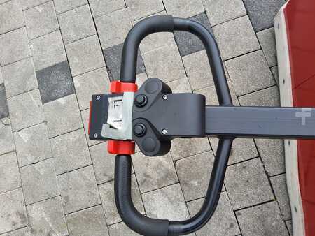 Pinontavaunu 2002  Baka 1706-1530 C (6)