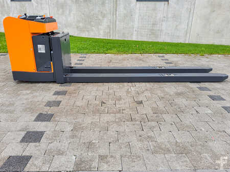 Niederhubwagen 2018  Genkinger EFU 60-SO (2)