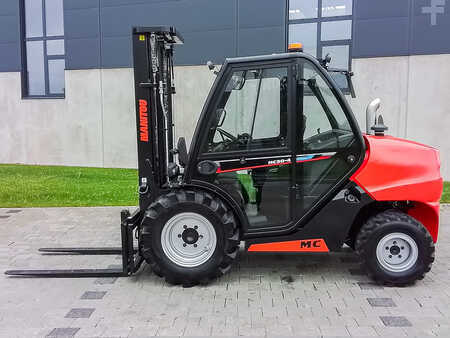 Terepjáró targonca 2024  Manitou MC 30-4 (3)