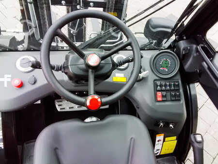 Wózek terenowy 2024  Manitou MC 25-4 (6)