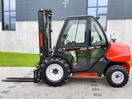 Carrelli fuoristrada 4x4 2024  Manitou MC 25-4 (3)