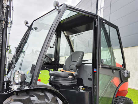 Carrelli fuoristrada 4x4 2024  Manitou MC 25-4 (7)