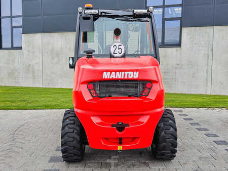 Terepjáró targonca 2024  Manitou MC 30-4 (4)