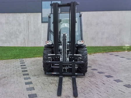 Wózek terenowy 2024  Manitou MC 25-4 (2)