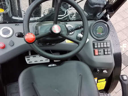 Wózek terenowy 2024  Manitou MC 25-4 (6)