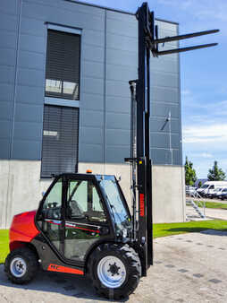 Terepjáró targonca 2024  Manitou MC 30-4 (8)