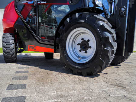 Terepjáró targonca 2024  Manitou MC 30-4 (9)