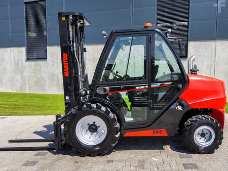 Terepjáró targonca 2024  Manitou MC 30-4 (3)