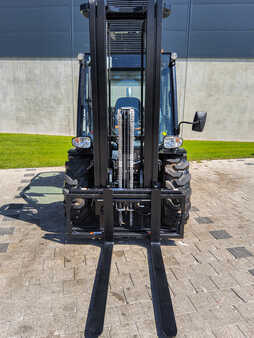 Terepjáró targonca 2024  Manitou MC 30-4 (2)