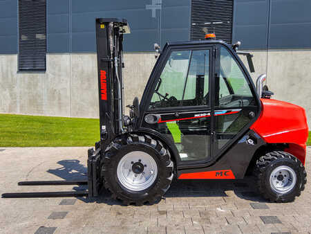 Terepjáró targonca 2024  Manitou MC 30-4 (3)