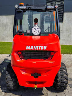 Terepjáró targonca 2024  Manitou MC 30-4 (4)
