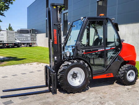 Terepjáró targonca 2024  Manitou MC 30-4 (1)