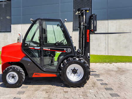 Terepjáró targonca 2024  Manitou MC 30-4 (5)