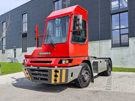 Rebocador 2024  Terberg YT 220 (1)