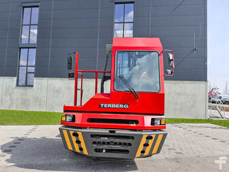 Rebocador 2024  Terberg YT 220 (2)