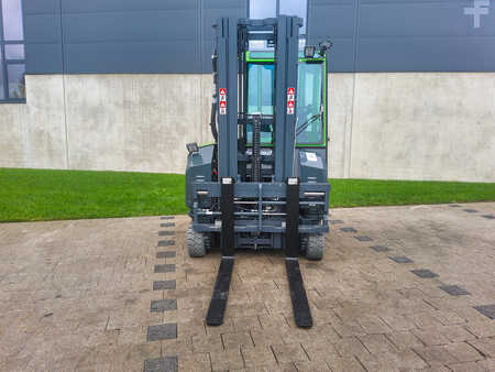 4-Vejs truck 2025  Combilift CBE 3000 (1)