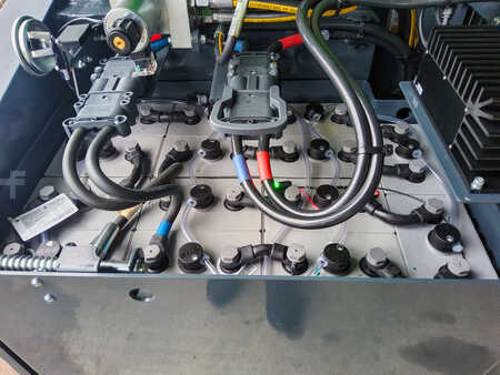 4-Vejs truck 2025  Combilift CBE 3000 (8)