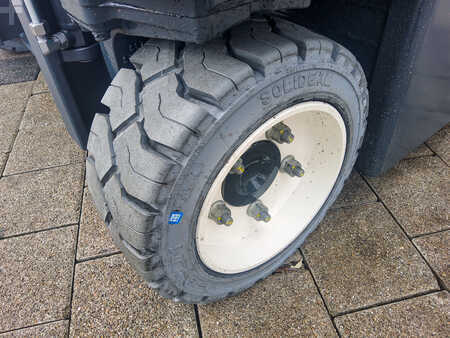 4-Vejs truck 2025  Combilift CBE 3000 (9)