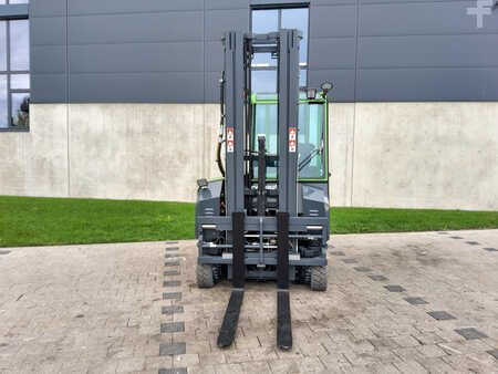 4-Vejs truck 2025  Combilift CBE 3000 (1)