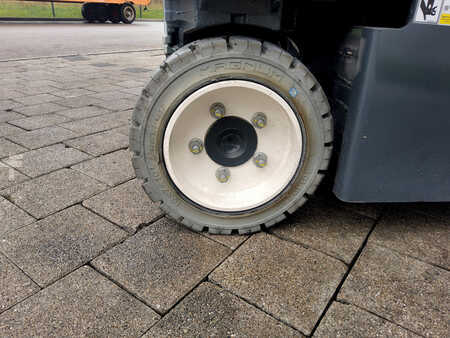 4-Vejs truck 2025  Combilift CBE 3000 (9)