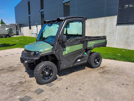 Traktor 2025  John Deere Gator XUV875M (8)