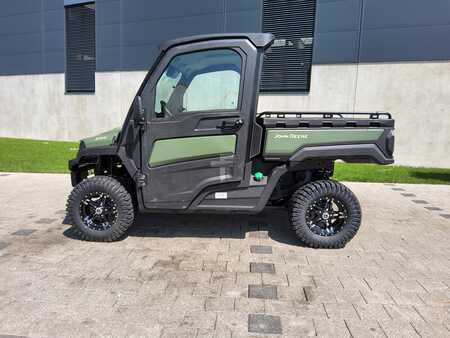 Rebocador 2025  John Deere Gator XUV875M (7)